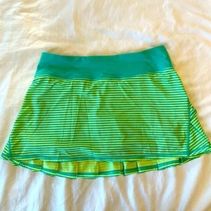 Lululemon 🍋 Pace Rival Skirt- excellent condition!